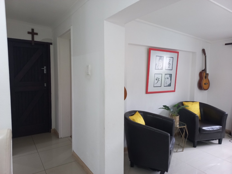 5 Bedroom Property for Sale in Bodorp Western Cape